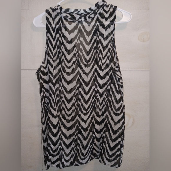 Banana Republic Sleeveless Sheer Top Size Large Zebra Print - Picture 2 of 3